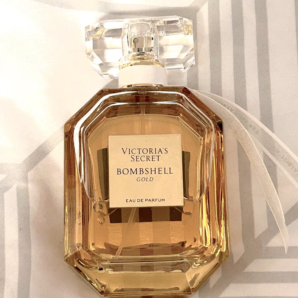 Victoria Secret Bombshell Gold Eau De Parfum